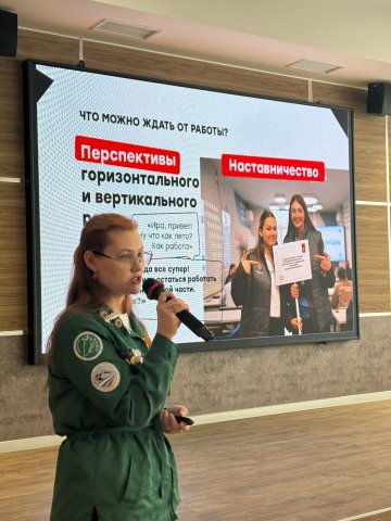 «Классная встреча»: поговорили о стройотрядах, перспективах и летних приключениях